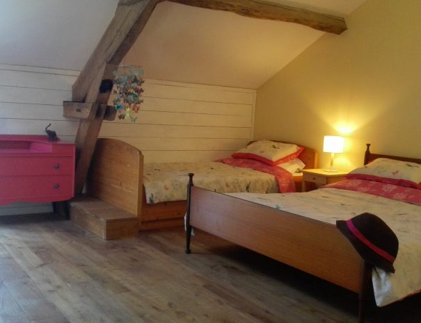 fermedelalisiere-the-gite-bedroom-sleeps-3